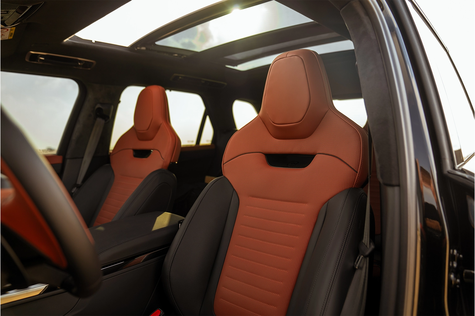 Rent Land Rover Range Rover Sport SV Black in Dubai photo 6