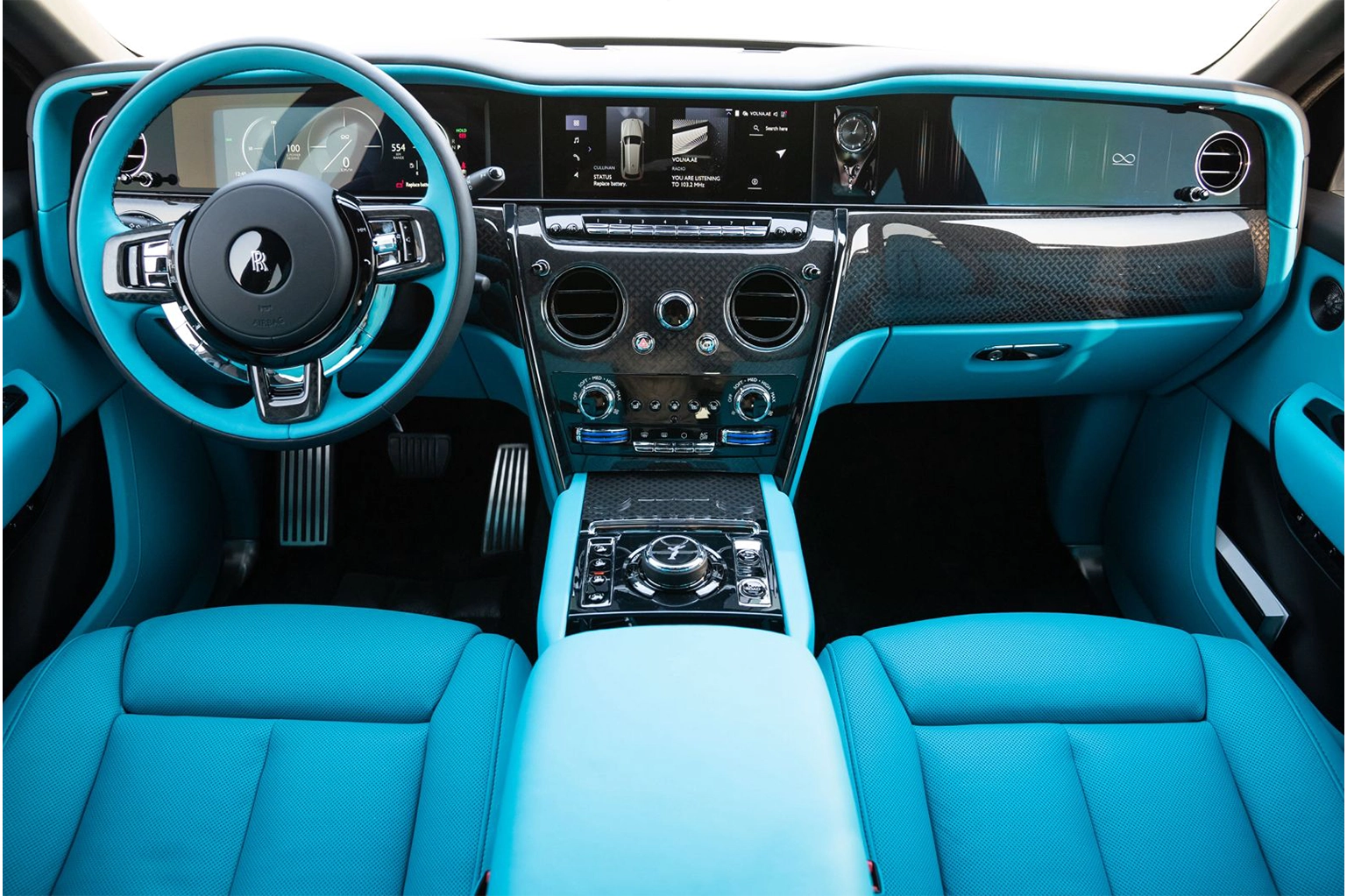 2025 Rolls-Royce Cullinan Brown for Rent in Dubai photo 7