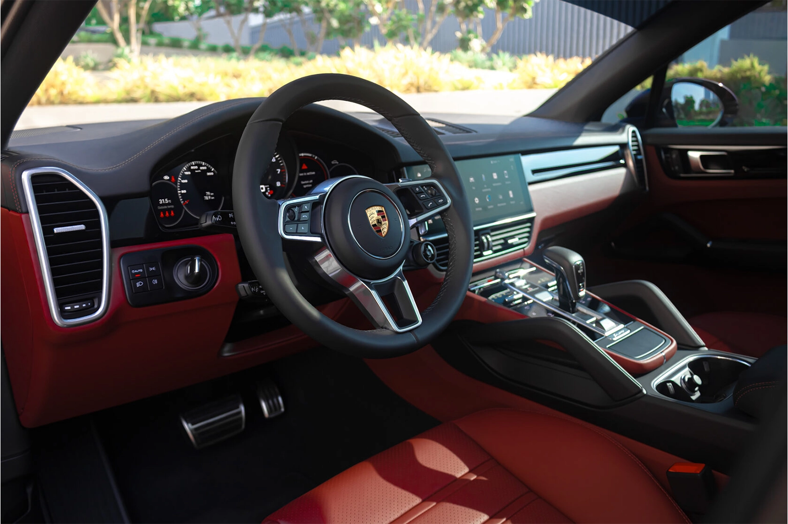 Porsche Cayenne S for Rent in Dubai photo 6