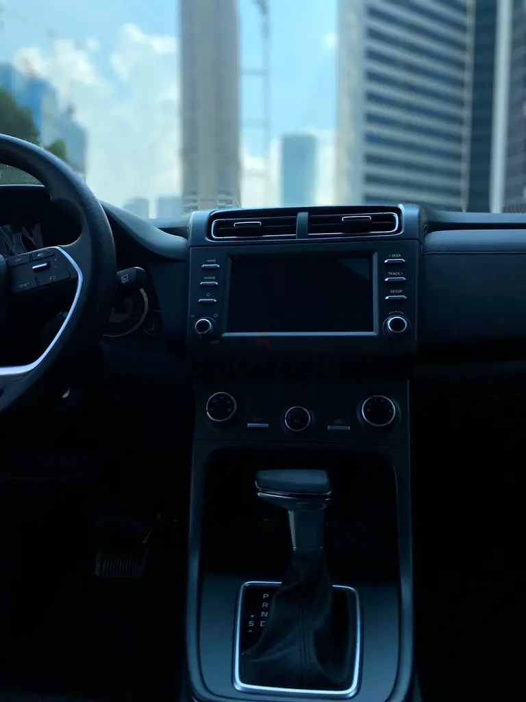 2025 Hyundai Creta for Rent in Al Barsha 1 photo 5