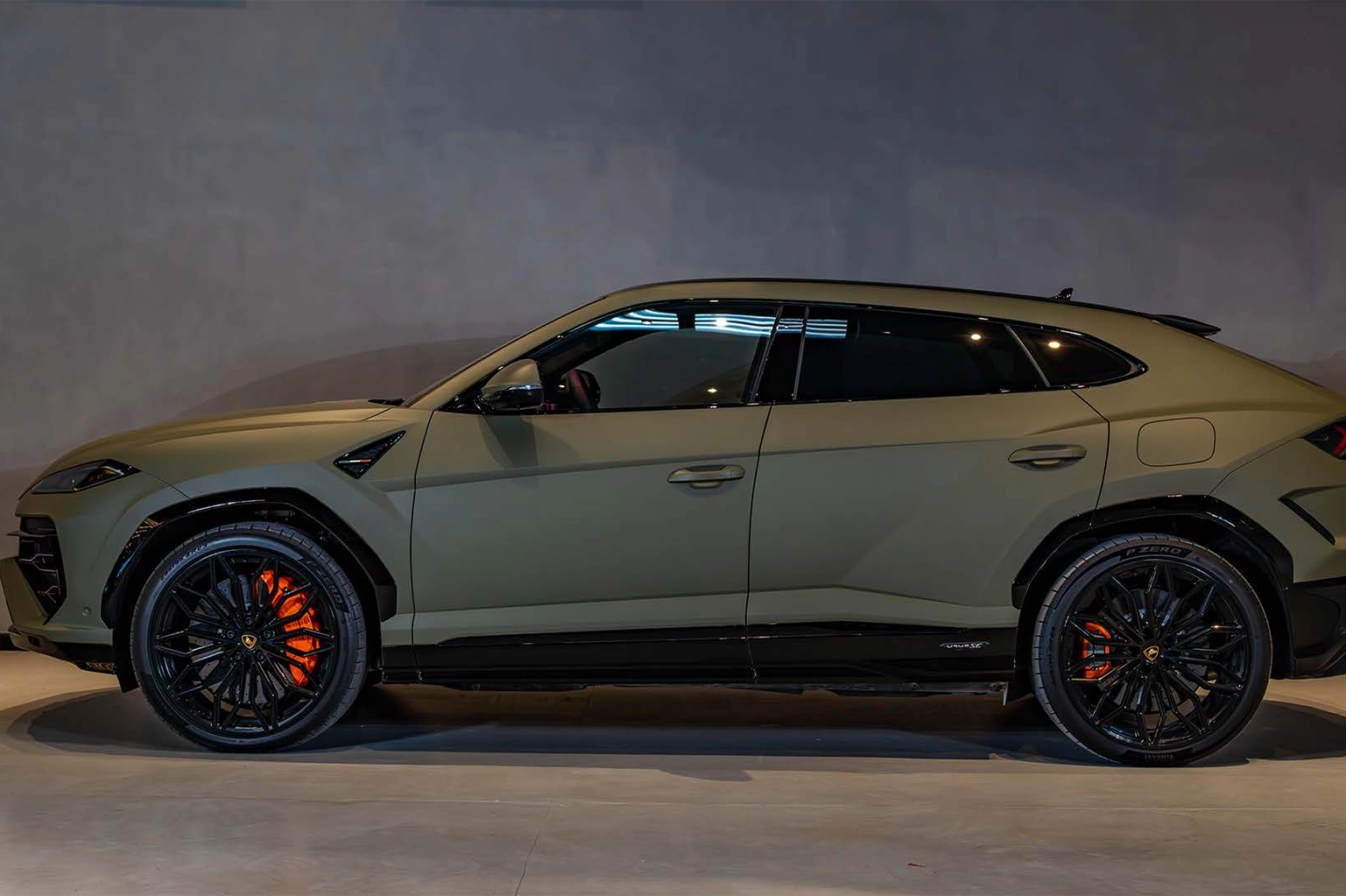 Rent a Lamborghini Urus SE Sand Beige in Dubai photo 2