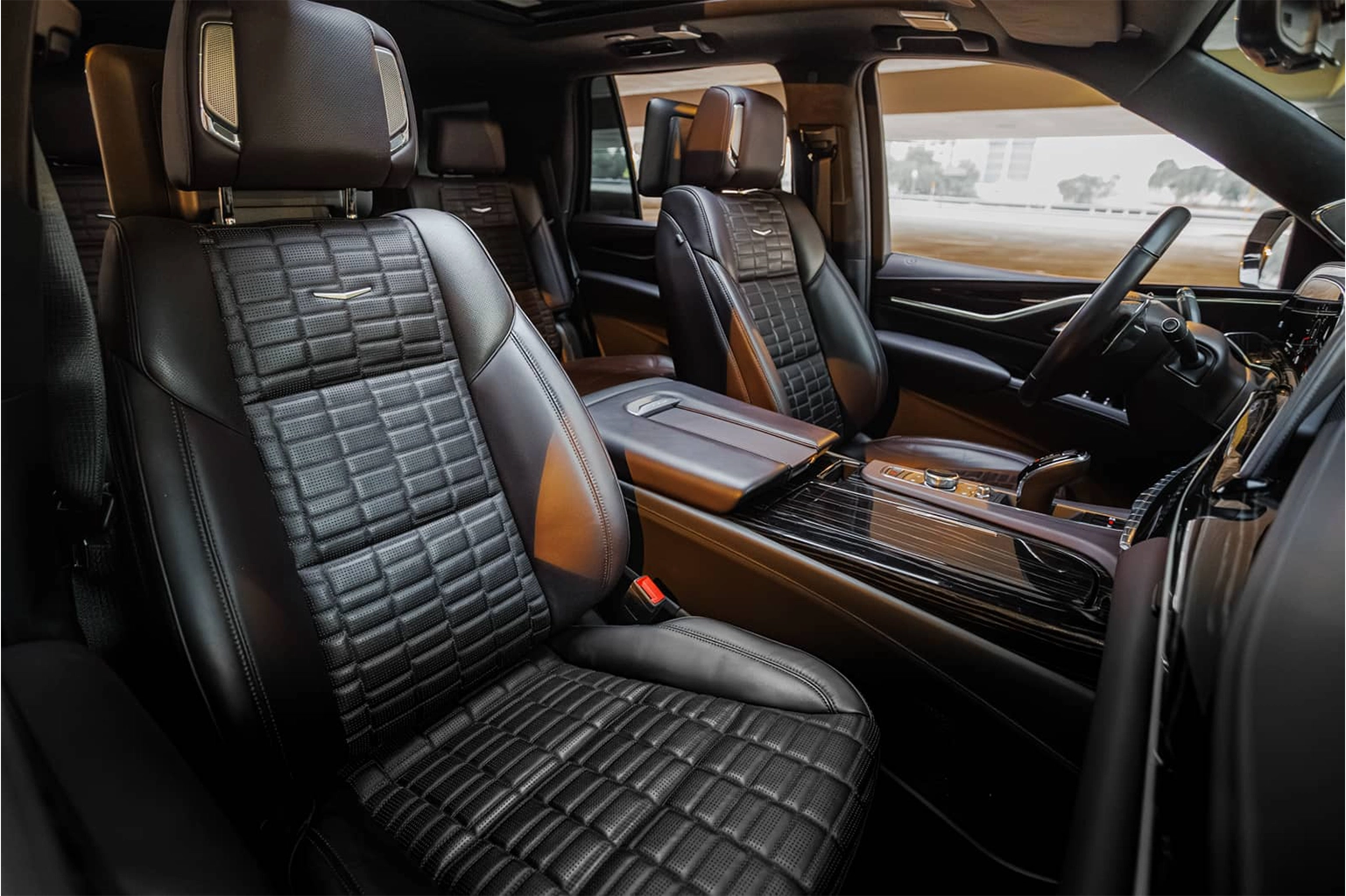 Rent a Cadillac Escalade-V Black in Dubai photo 5