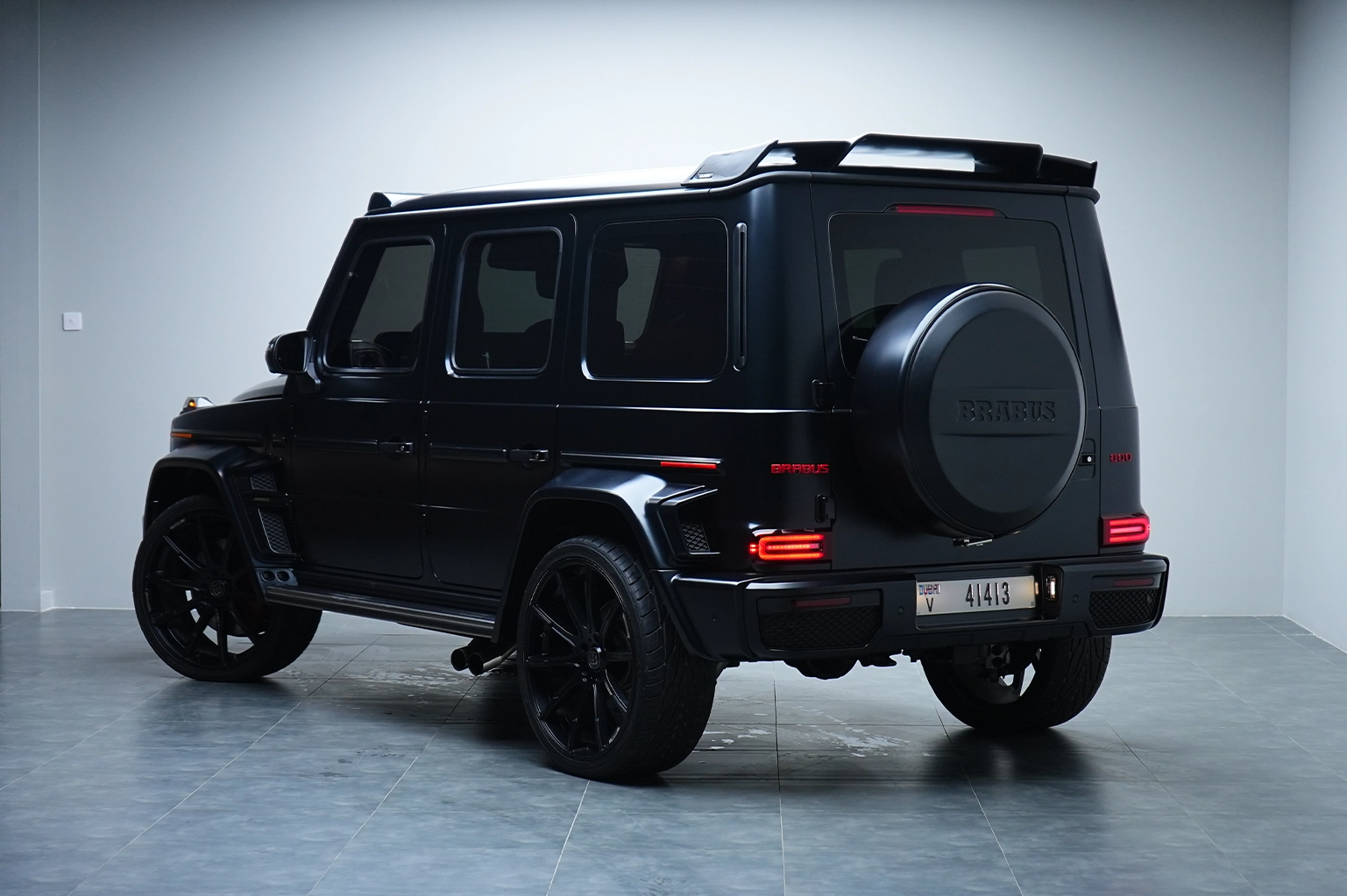 Rent a Mercedes-Benz G800 Brabus Black in Dubai photo 4