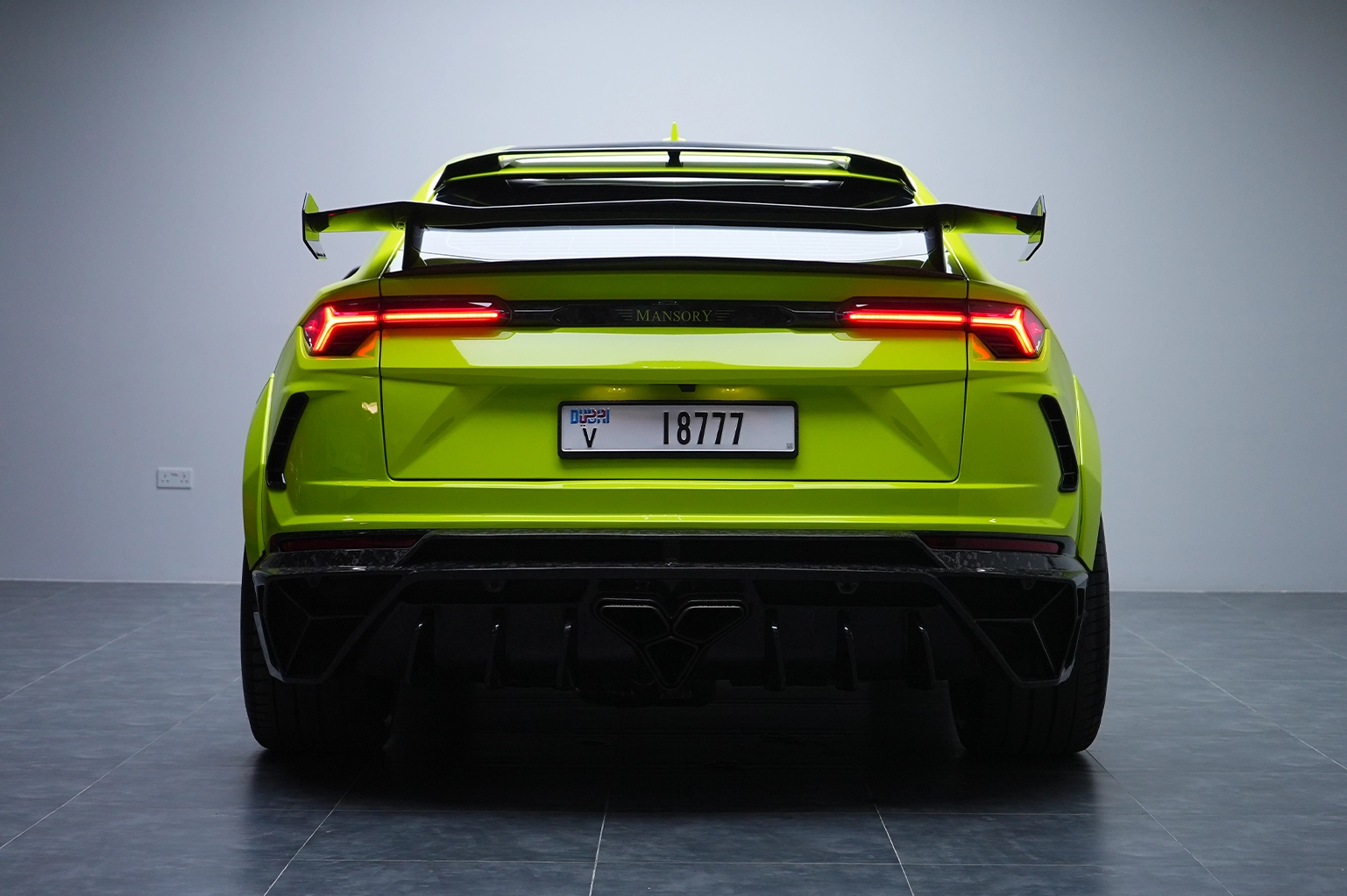 Lamborghini Urus Mansory Green for Rent in Dubai photo 2
