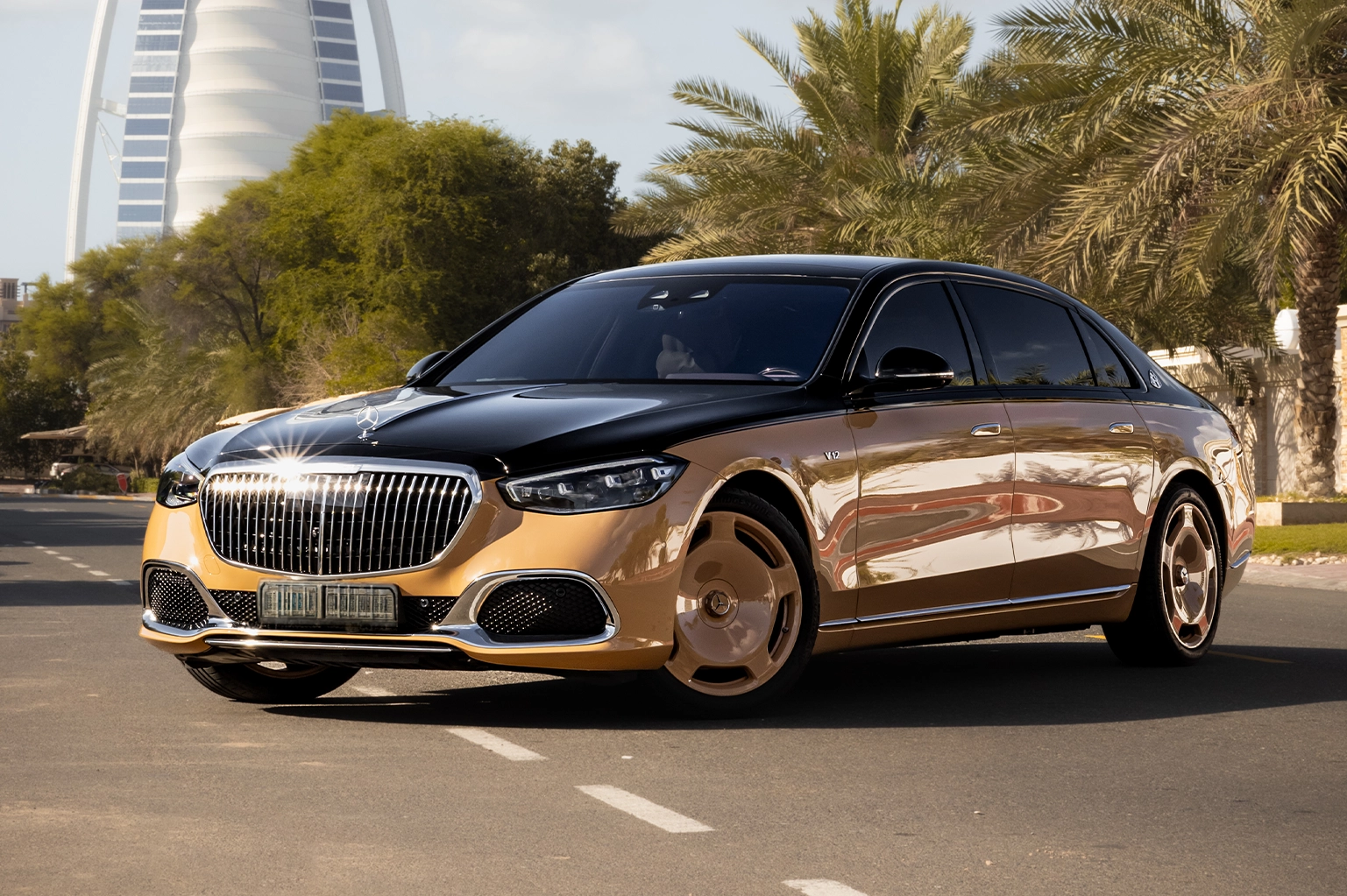 Rent a Mercedes-Benz Maybach S680 Edition in Dubai photo 5