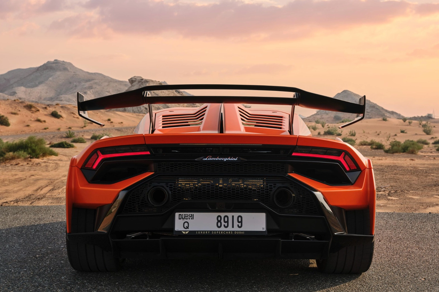 Lamborghini Huracan STO Orange for Rent in Dubai photo 2