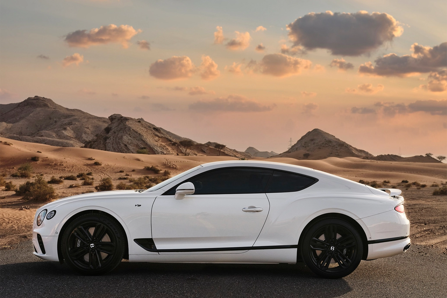 Bentley Continental GT White Rental in Dubai photo 2