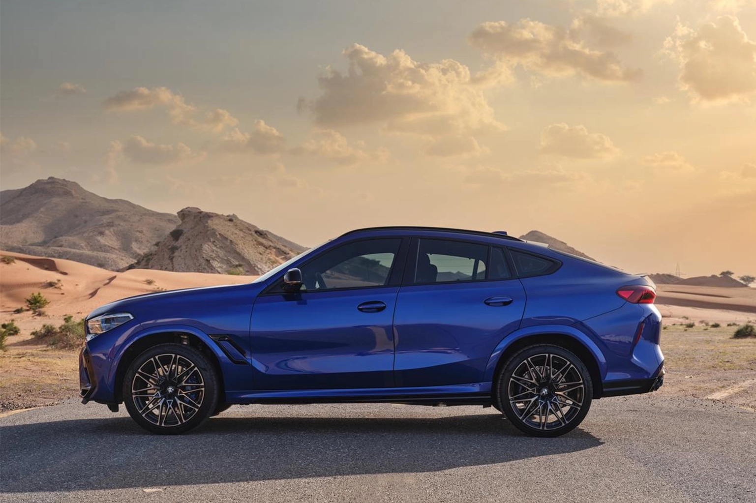 Rent BMW X6 M Competition in Dubai photo 3