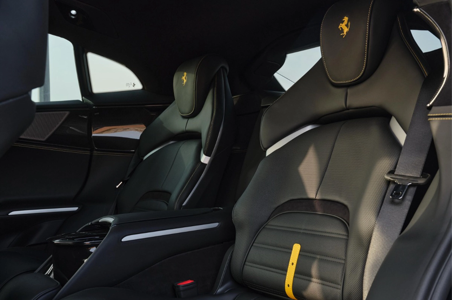 Ferrari Purosangue Novitec Black for Rent in Dubai photo 5