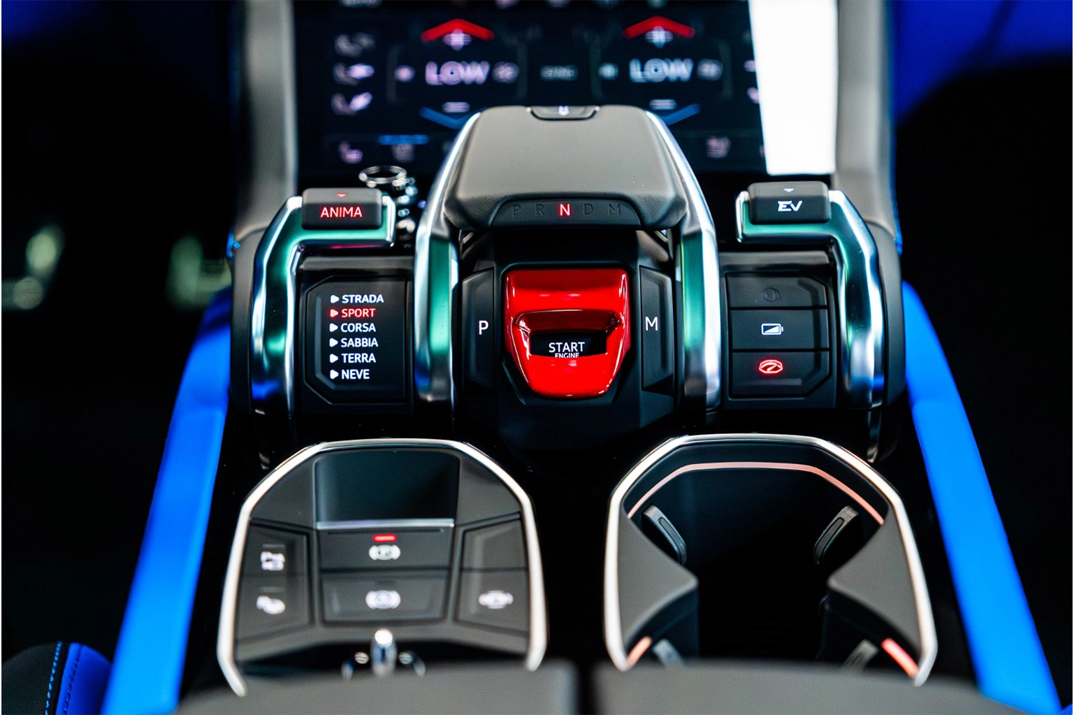 Hire 2025 Lamborghini Urus Blue in Dubai photo 4