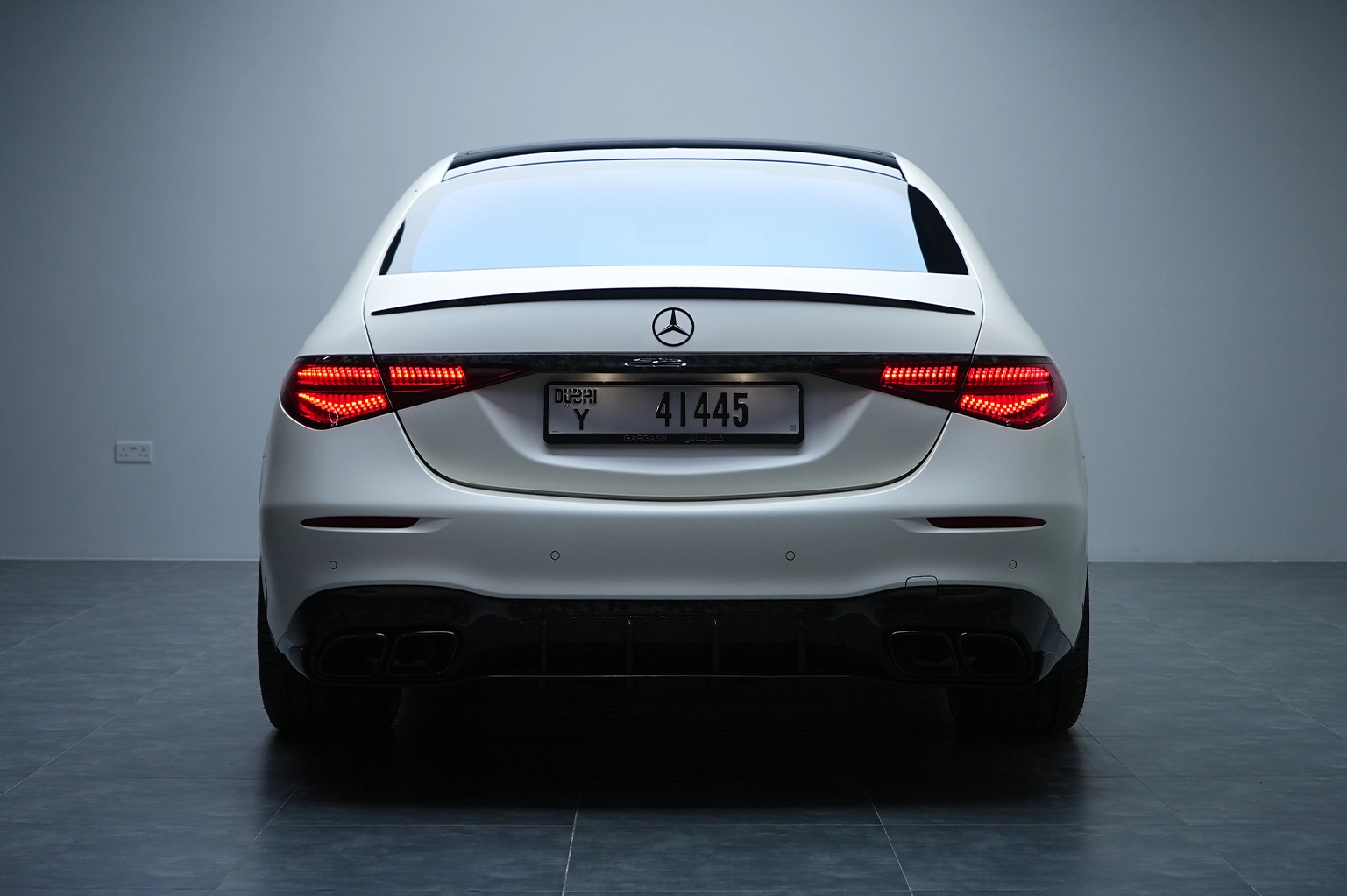 Rent a Mercedes-Benz S580 Brabus in Dubai photo 3