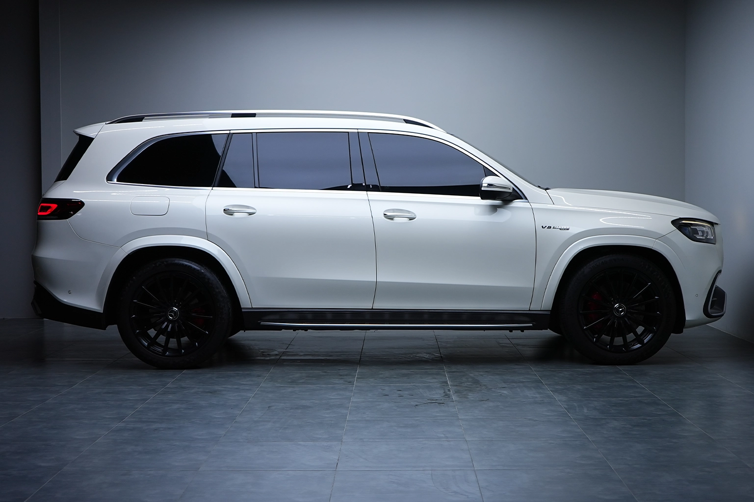 Rent a Mercedes-Benz GLS 63 AMG in Dubai