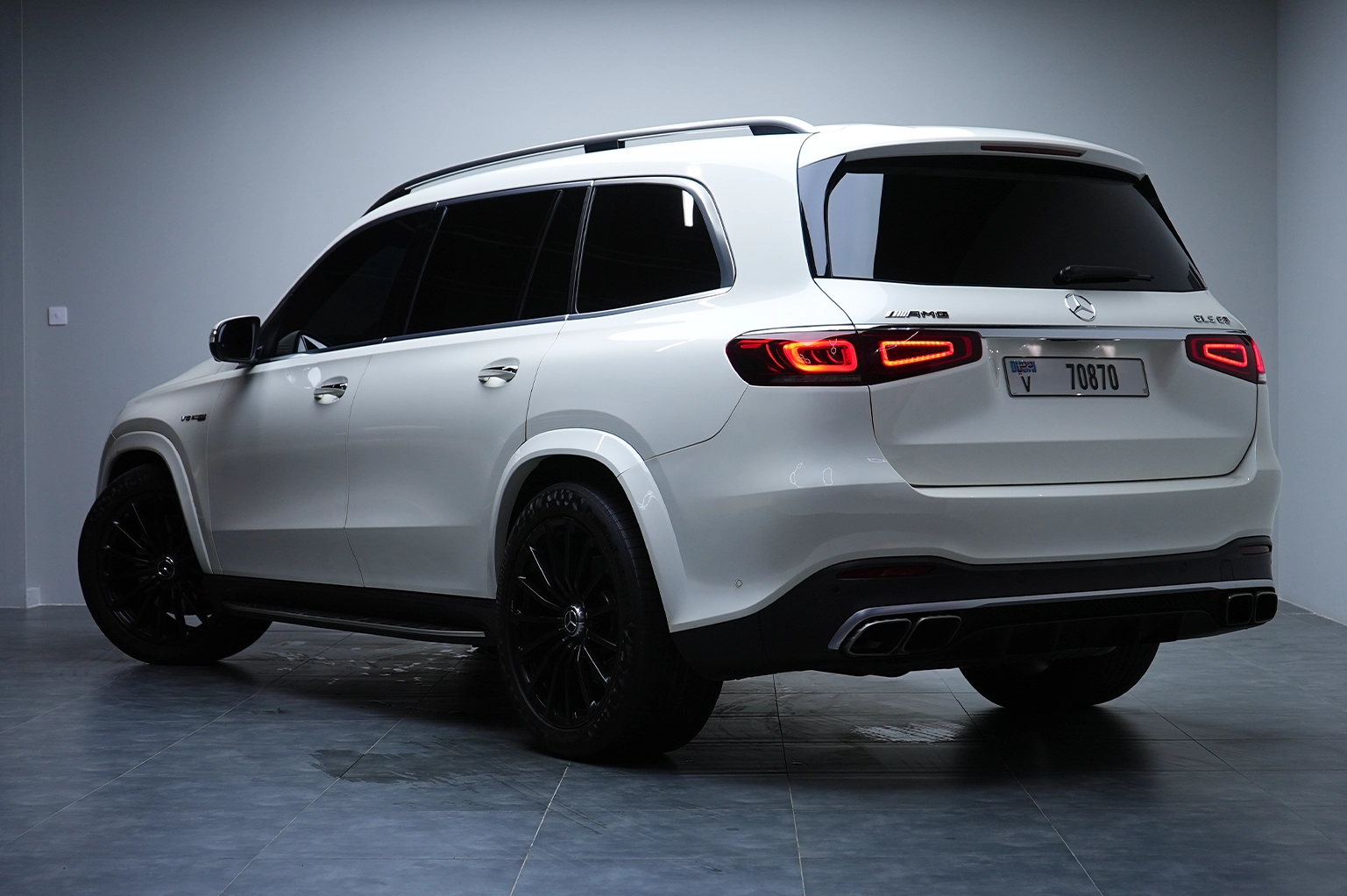 Rent a Mercedes-Benz GLS 63 AMG in Dubai photo 3