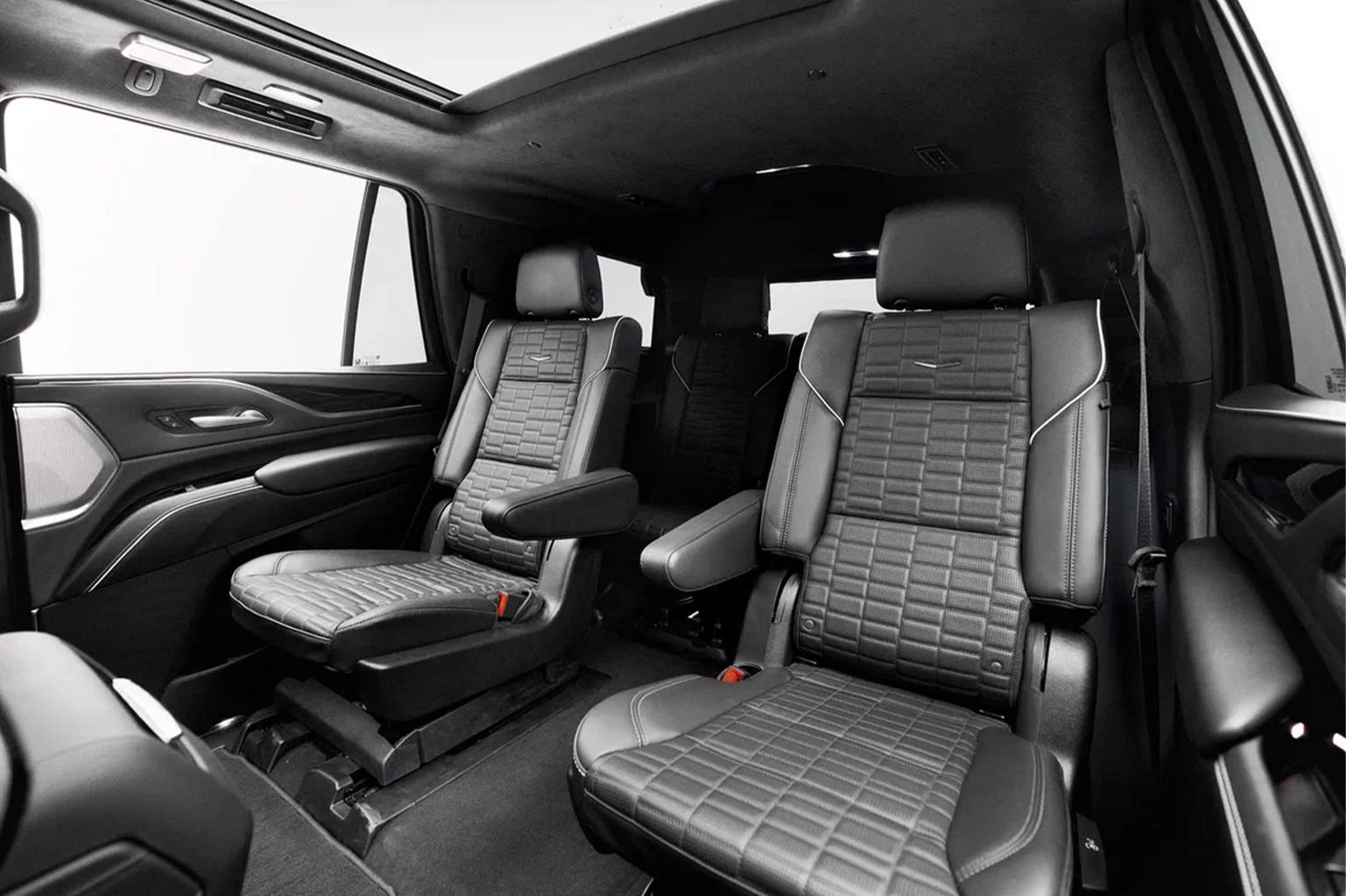 Rent a Cadillac Escalade-V Red in Dubai photo 5