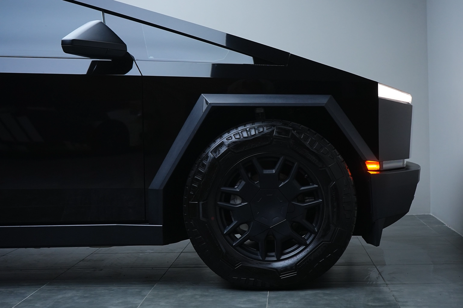 Hire Tesla Cybertruck Silver in Dubai photo 6