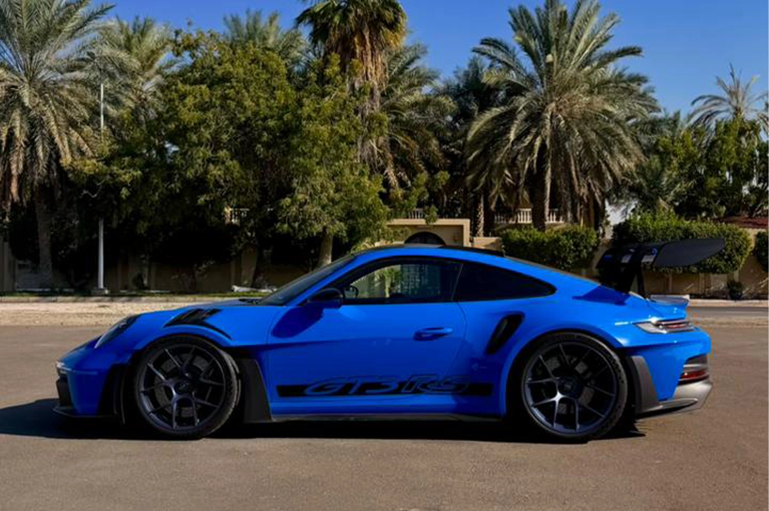Rent Porsche 911 GT3 RS Blue in Dubai