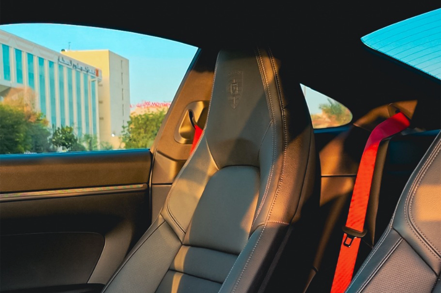Rent a Porsche 911 Carrera S in Dubai photo 2
