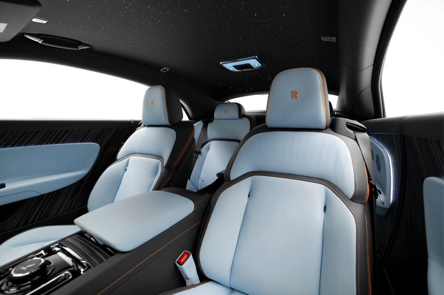 Rolls-Royce Spectre for Rent in Dubai photo 3