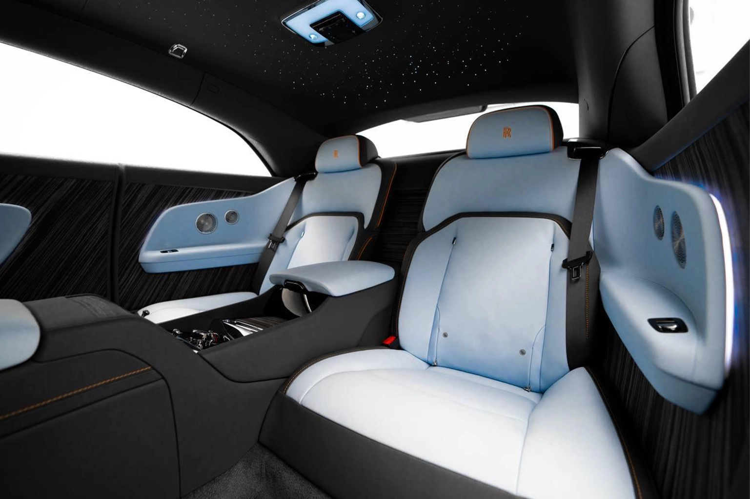 Rolls-Royce Spectre for Rent in Dubai photo 5
