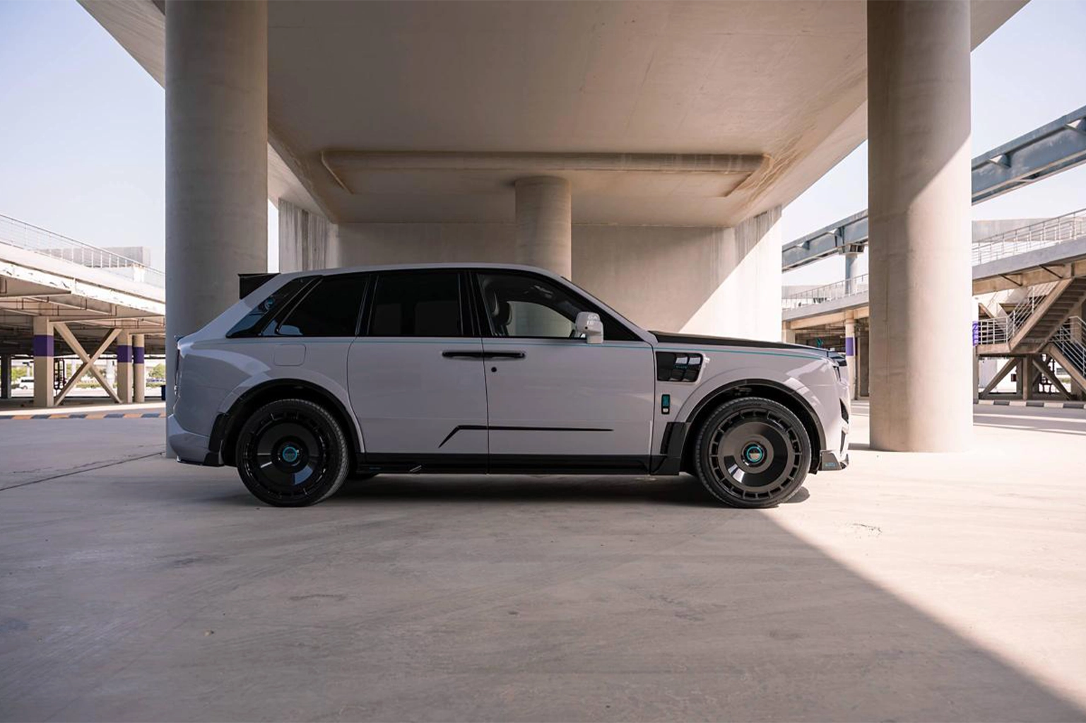 Rent Rolls-Royce Cullinan Nardo Grey in Dubai photo 4