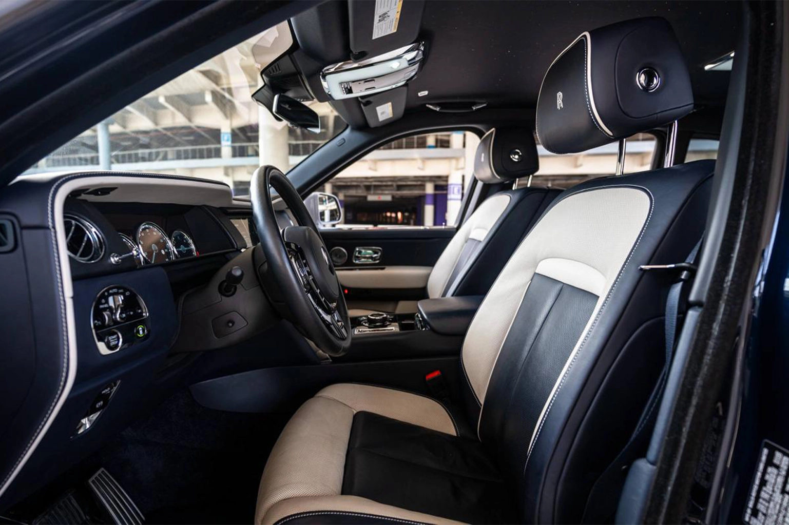 Rent Rolls-Royce Cullinan Nardo Grey in Dubai photo 6