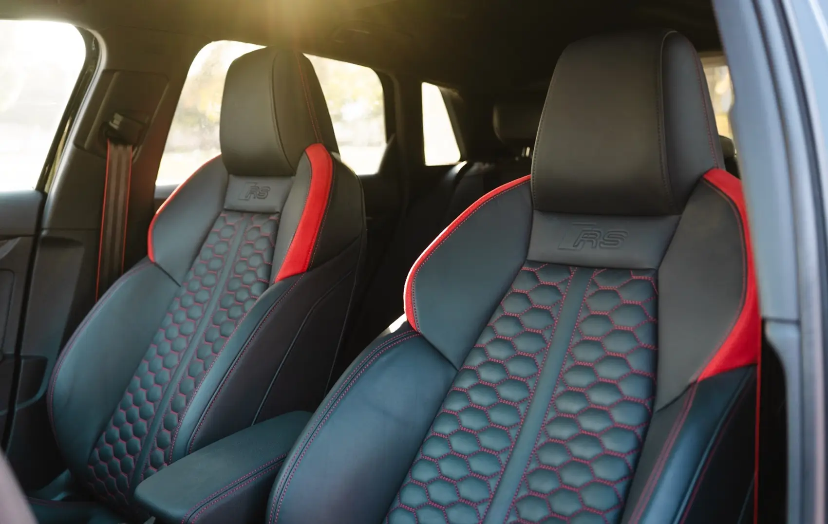 Rent Audi RS3 Sportback Green in Dubai photo 5