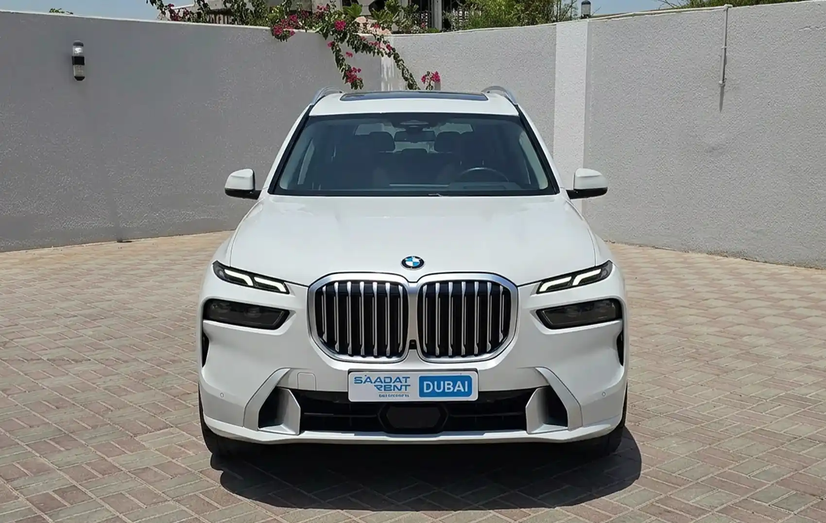 Hire BMW X7 White in Dubai