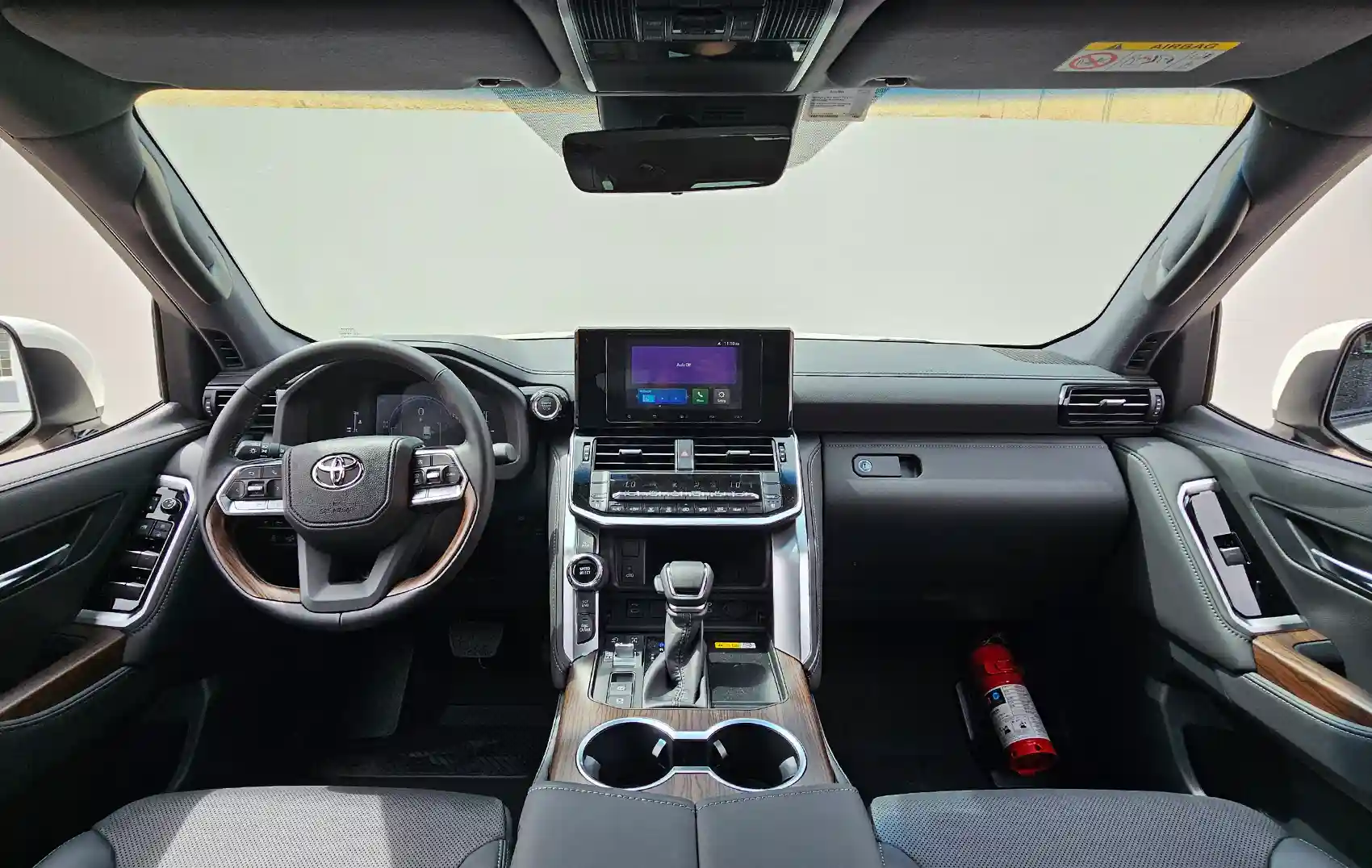 Rent 2025 Toyota Land Cruiser GXR White in Abu Dhabi photo 4