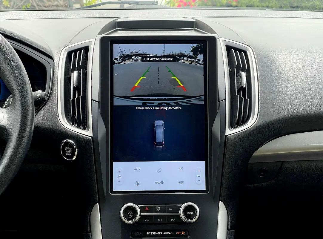 Rent 2022 Ford Edge in Ras Al Khor — Rent Online with Drivaza photo 6