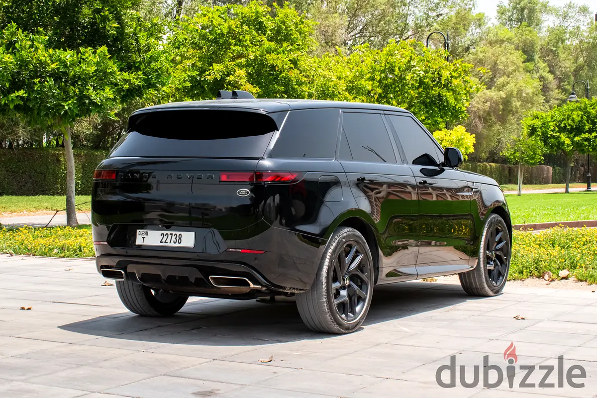 2023 Land Rover Range Rover Sport for Rent in Palm Jumeirah photo 6
