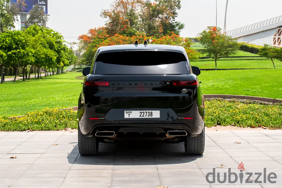 2023 Land Rover Range Rover Sport for Rent in Palm Jumeirah photo 7