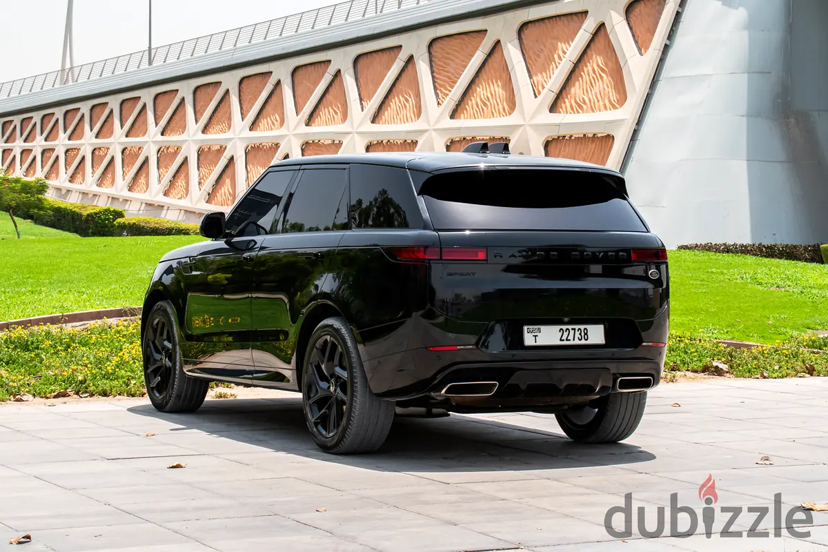 2023 Land Rover Range Rover Sport for Rent in Palm Jumeirah photo 8
