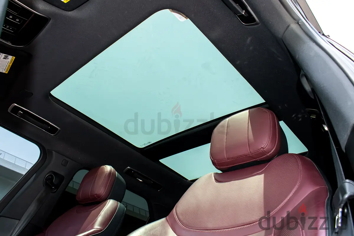 2023 Land Rover Range Rover Sport for Rent in Palm Jumeirah photo 10