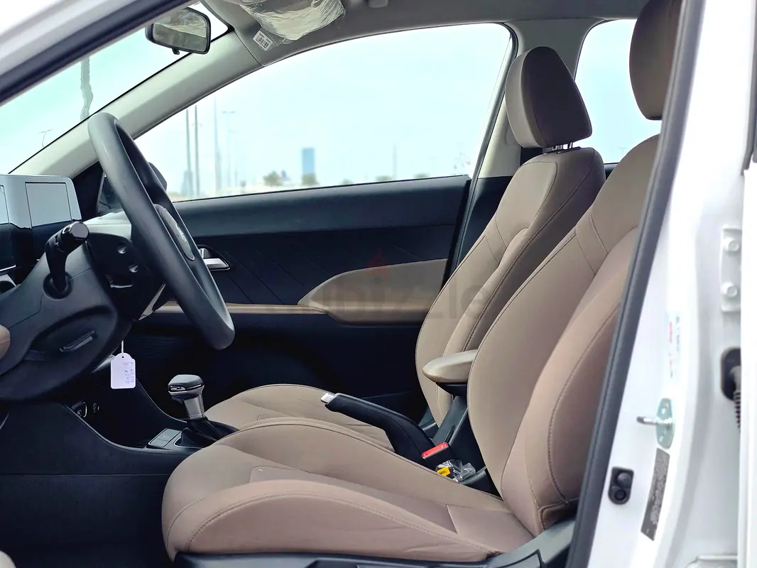 2025 Hyundai Accent for Rent in Al Quoz 1 photo 7