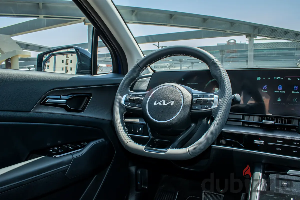 2025 Kia Sportage for Rent in Al Quoz Industrial Area 2 photo 4