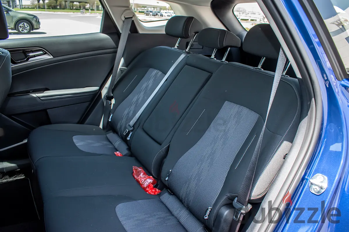 2025 Kia Sportage for Rent in Al Quoz Industrial Area 2 photo 8