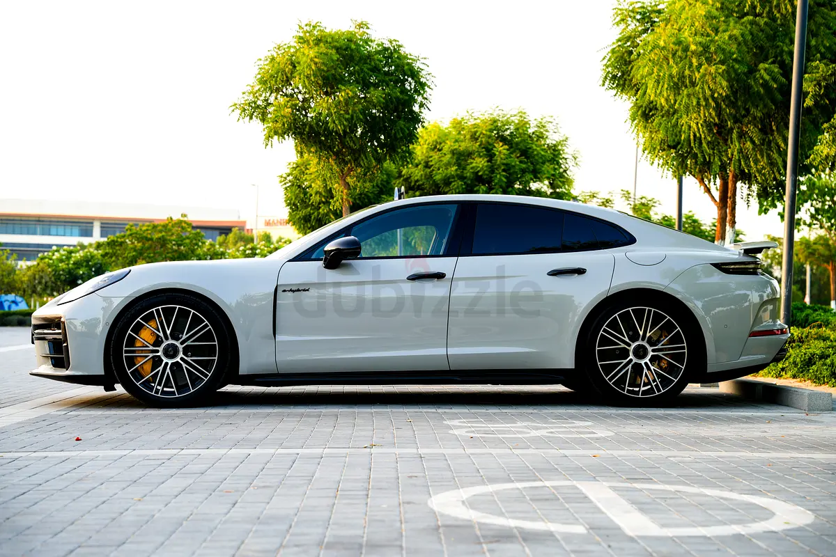 2025 Porsche Panamera for Rent in Al Barsha 1 photo 2