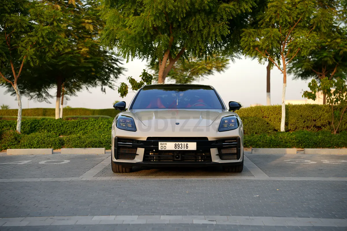 2025 Porsche Panamera for Rent in Al Barsha 1 photo 8
