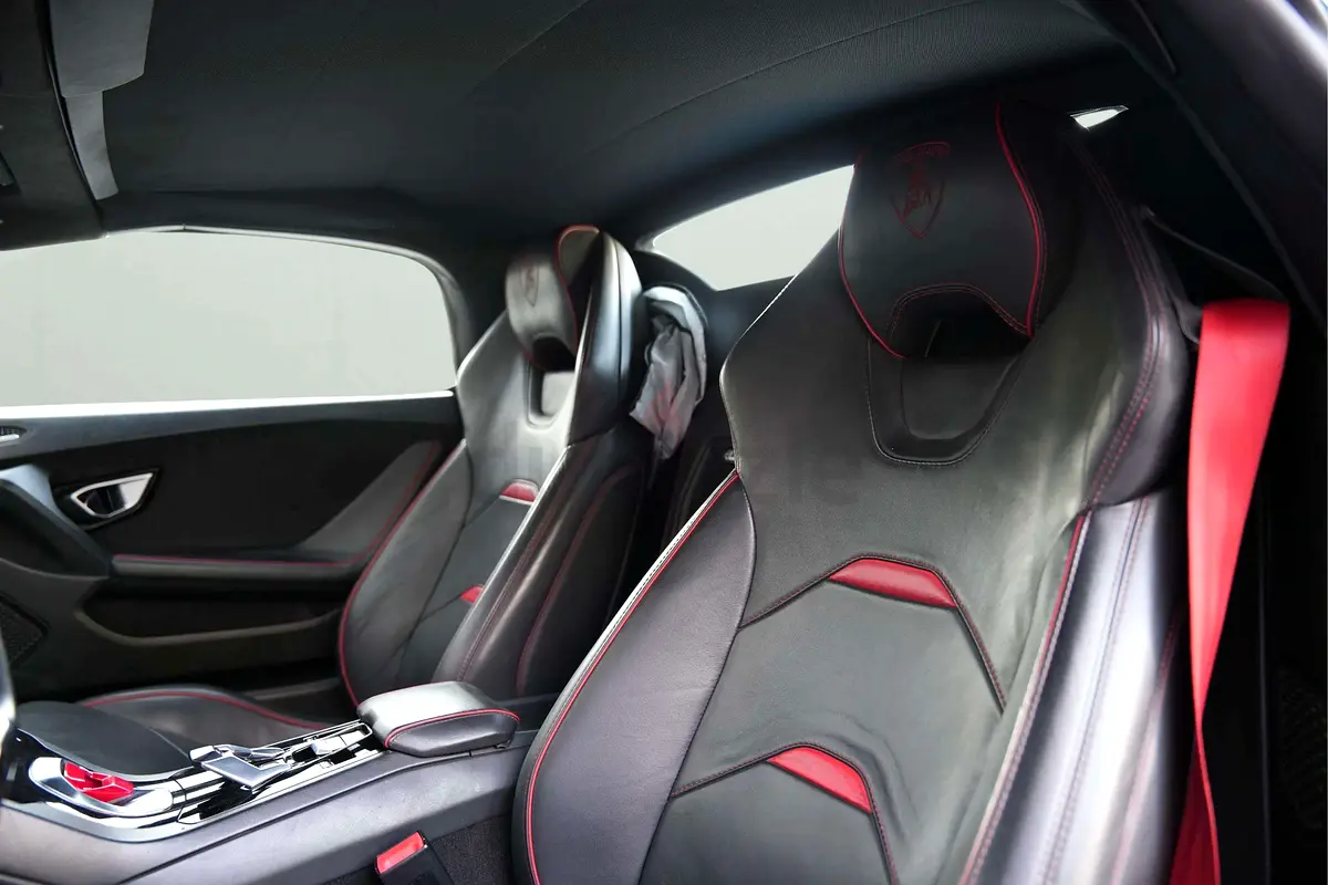 2022 Lamborghini Huracan for Rent in Al Barsha 1 (Blue) photo 7