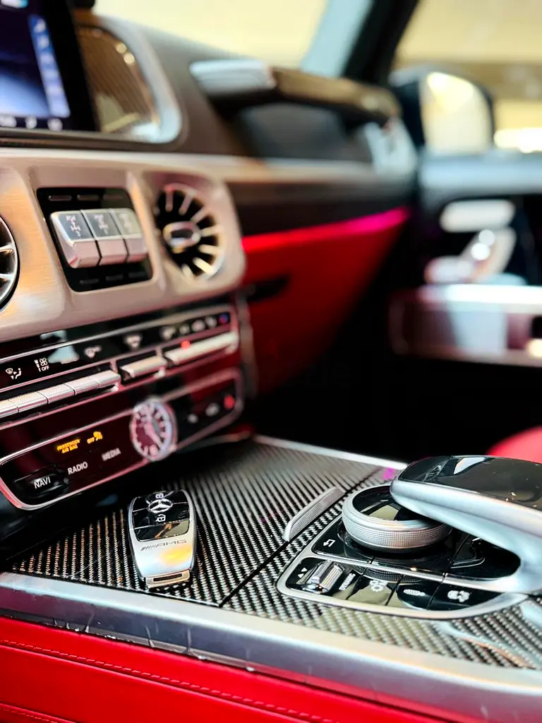 2024 Mercedes-Benz G-Class for Rent in Business Bay (Black) photo 7