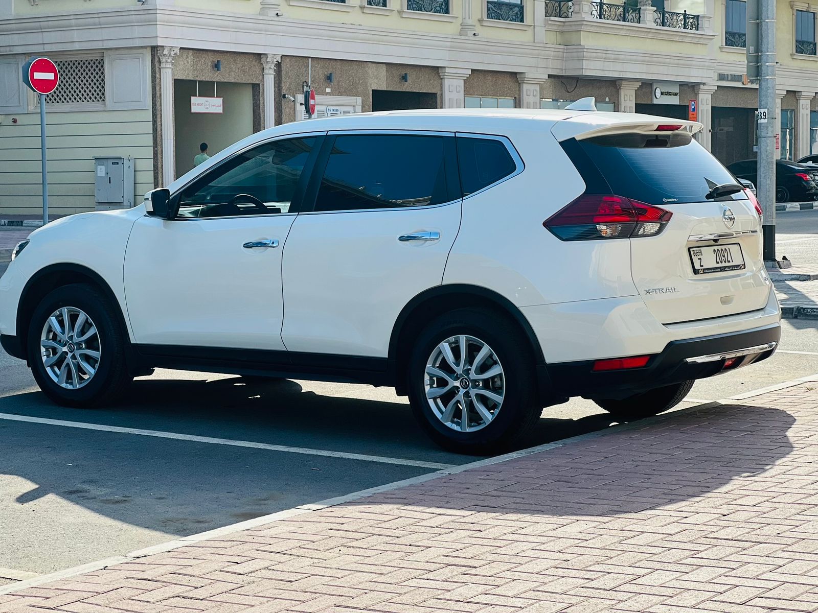 Rent a 2023 Nissan X-Trail White in Dubai photo 7