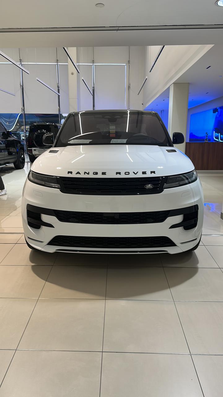 2024 Land Rover Range Rover Sport White for Rent in Dubai photo 3