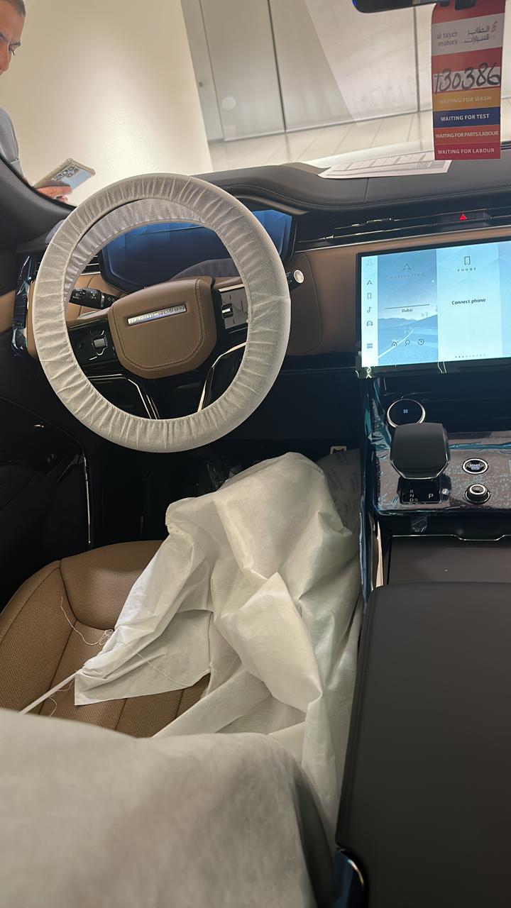 2024 Land Rover Range Rover Sport White for Rent in Dubai photo 4