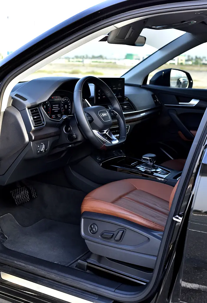 2024 Audi Q5 for Rent in Al Garhoud photo 10