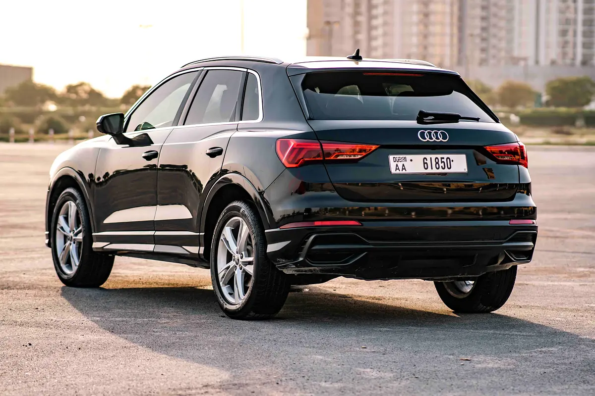 2023 Audi Q3 for Rent in Al Quoz 4 photo 3