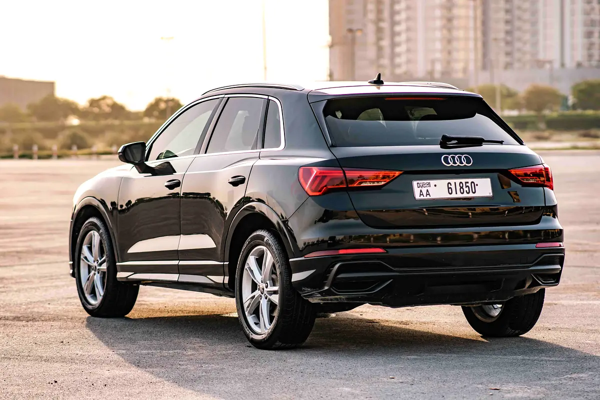 2023 Audi Q3 for Rent in Al Quoz 4 photo 4