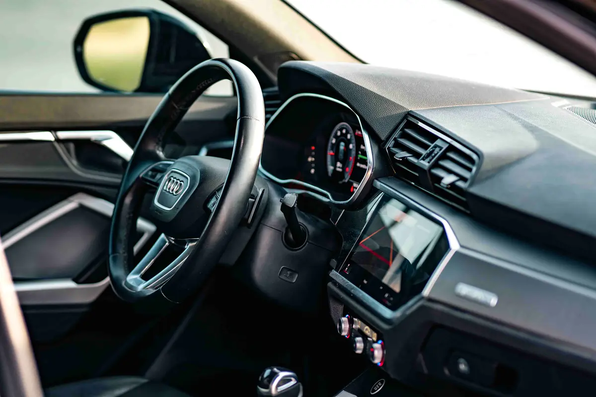 2023 Audi Q3 for Rent in Al Quoz 4 photo 6