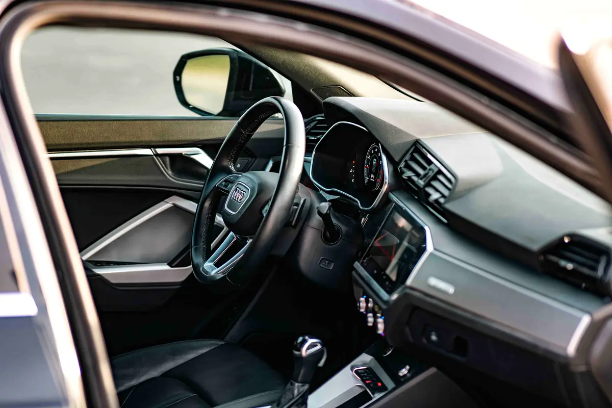 2023 Audi Q3 for Rent in Al Quoz 4 photo 8