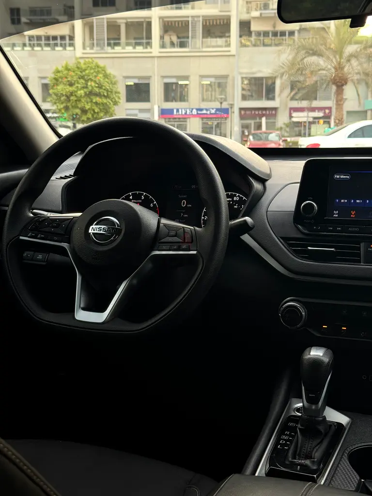 2023 Nissan Altima for Rent in Business Bay photo 9