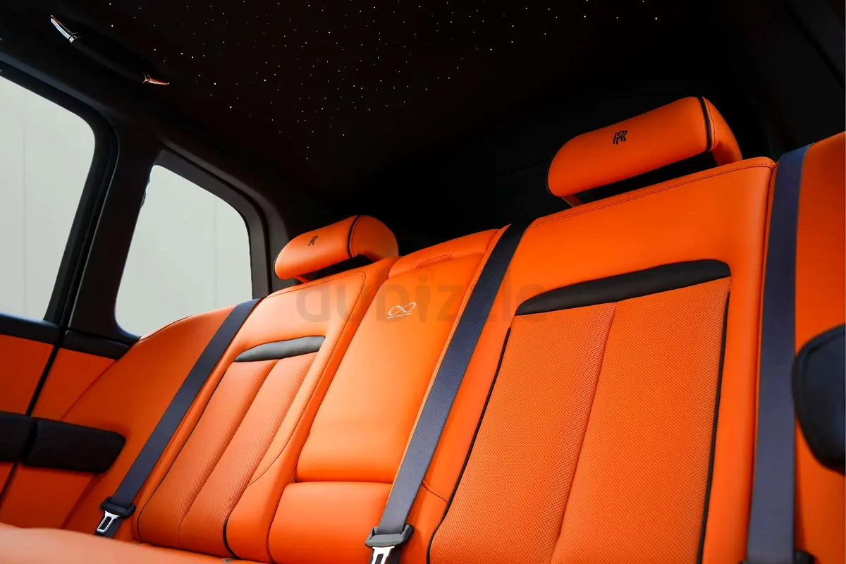 2025 Rolls-Royce Cullinan for Rent in Al Barsha 1 photo 8
